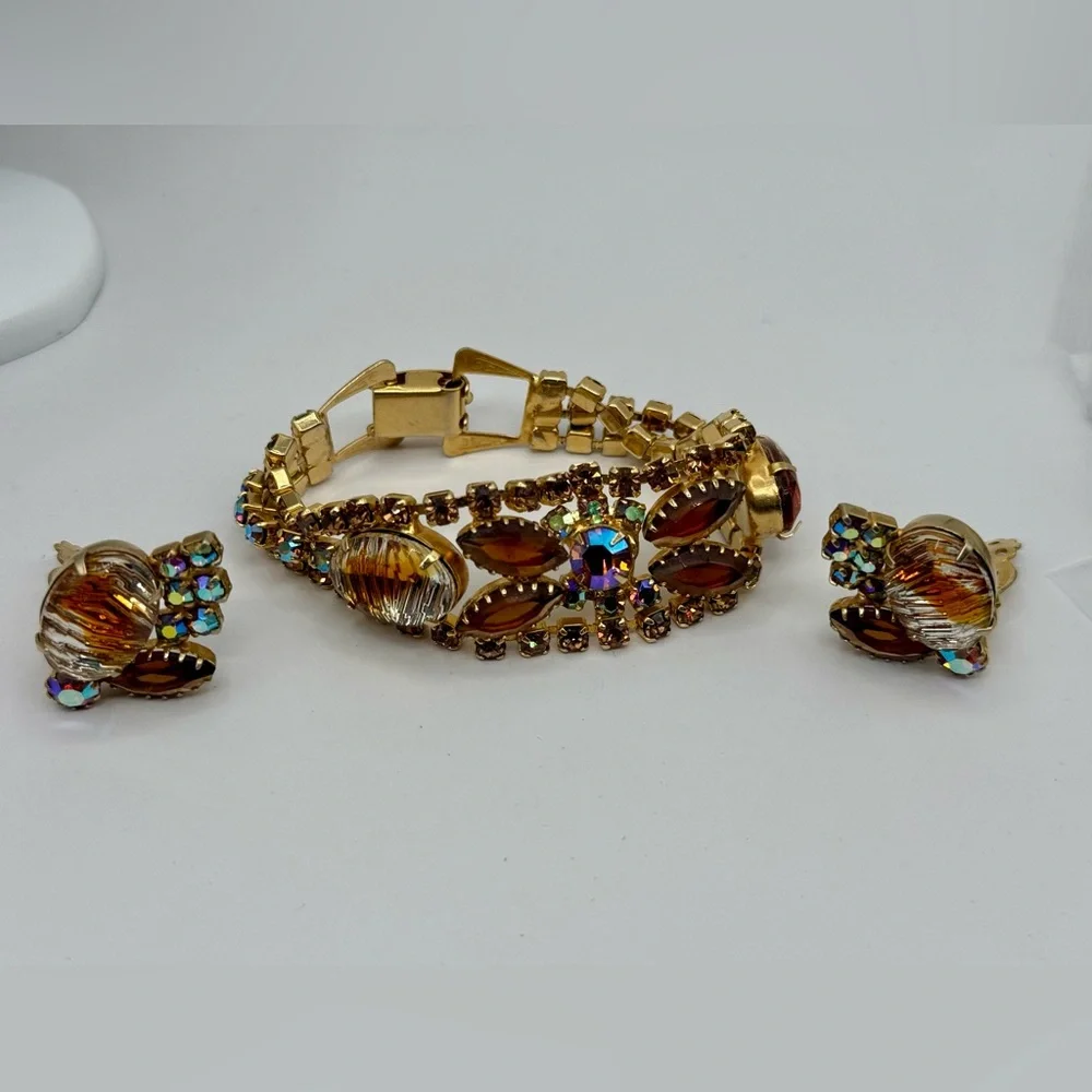 Vintage Juliana “Fantasia” 1965 w Vitrail Coated Stones Bracelet & Earrings Set